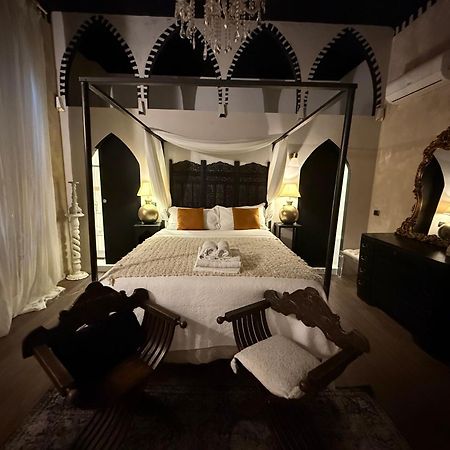 Les Chambres De Amelie B&B Bolonia Exterior foto