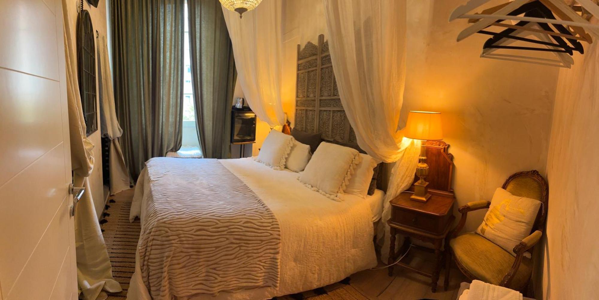 Les Chambres De Amelie B&B Bolonia Exterior foto