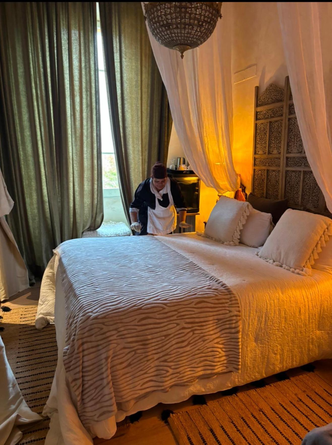Les Chambres De Amelie B&B Bolonia Exterior foto
