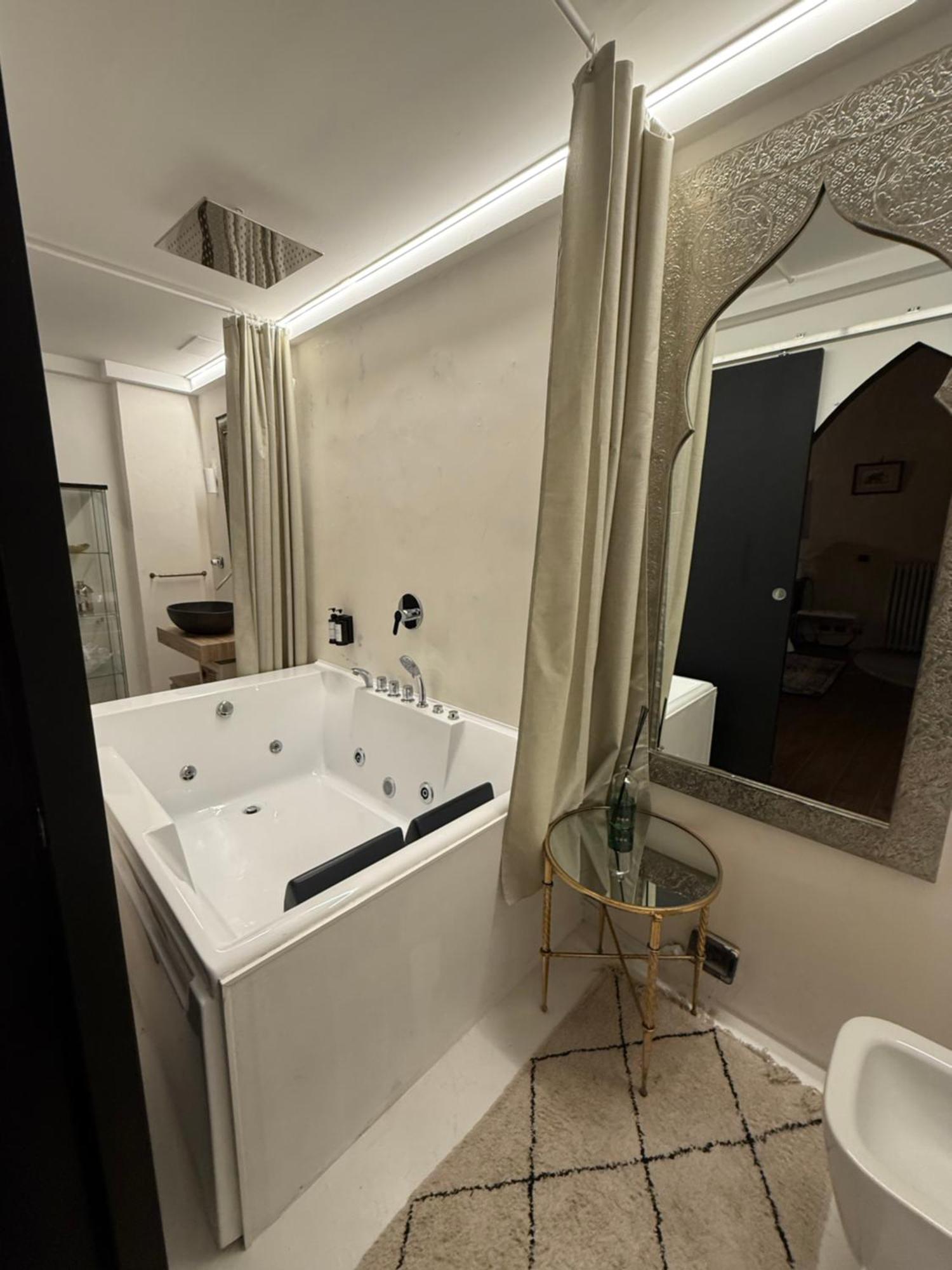 Les Chambres De Amelie B&B Bolonia Exterior foto