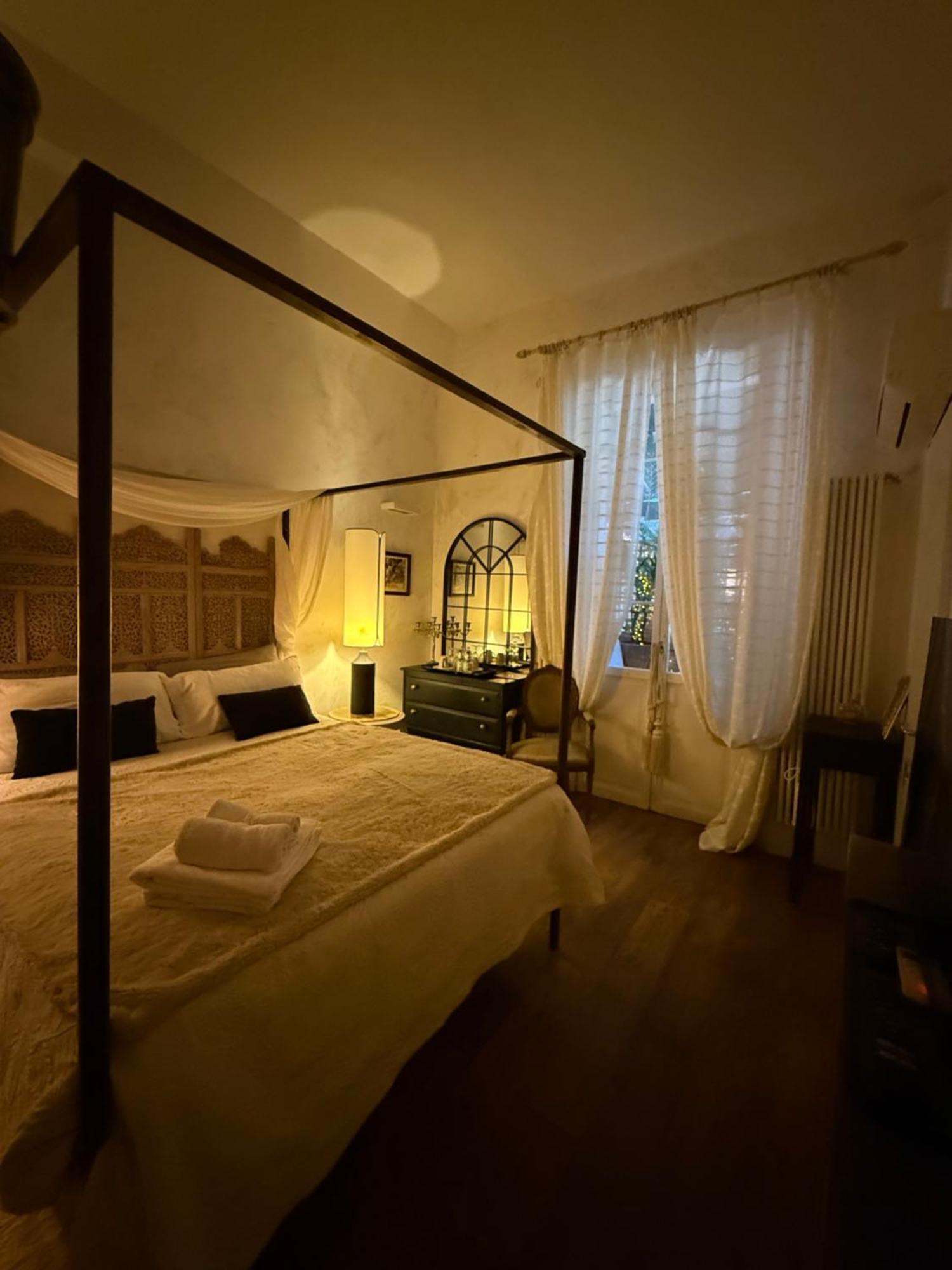 Les Chambres De Amelie B&B Bolonia Exterior foto