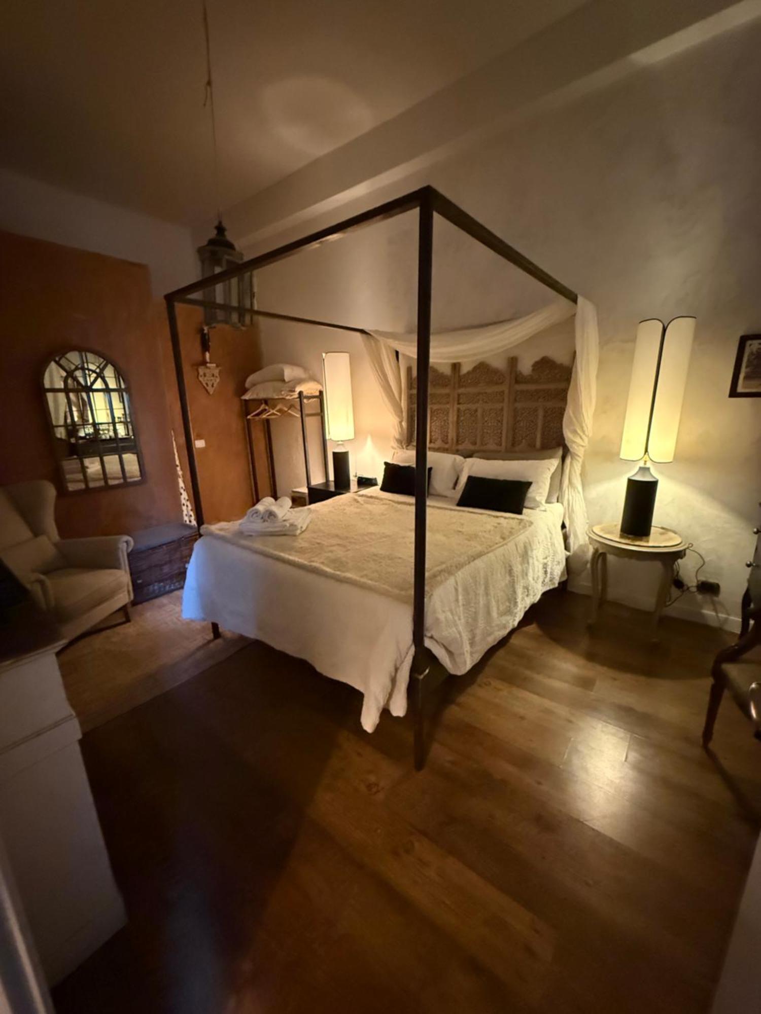 Les Chambres De Amelie B&B Bolonia Exterior foto