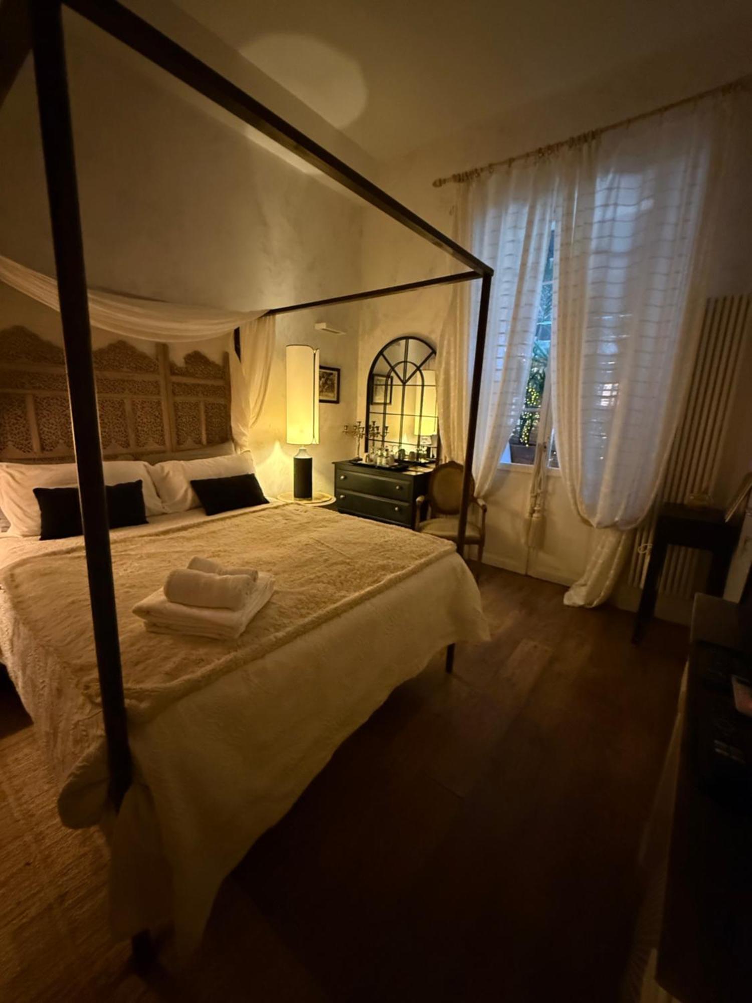 Les Chambres De Amelie B&B Bolonia Exterior foto